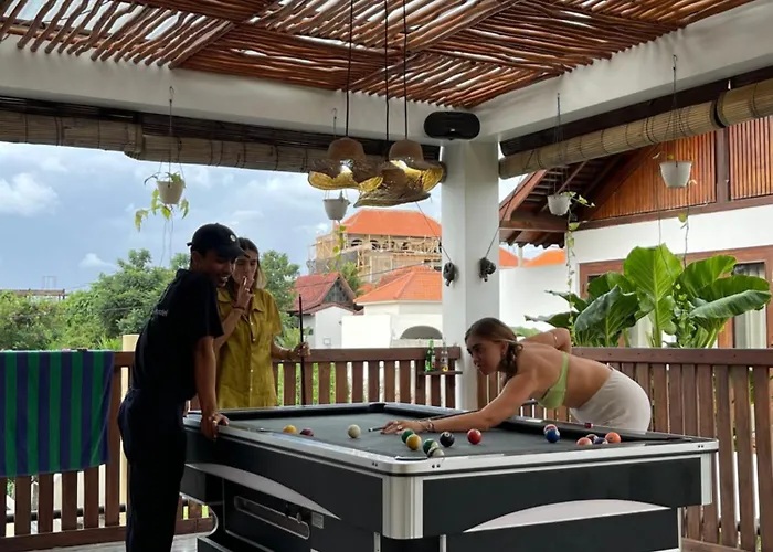 Hostel Nyaman Canggu